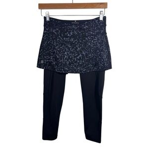Athleta 2 In 1 Flirty Stardust Active Skirt Capri Leggings Size XS